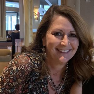 Meet your Posher, Deborah